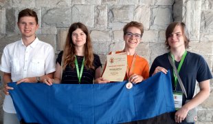 Eesti õpilased pärast 20. rahvusvahelise lingvistikaolümpiaadi lõputseremooniat.