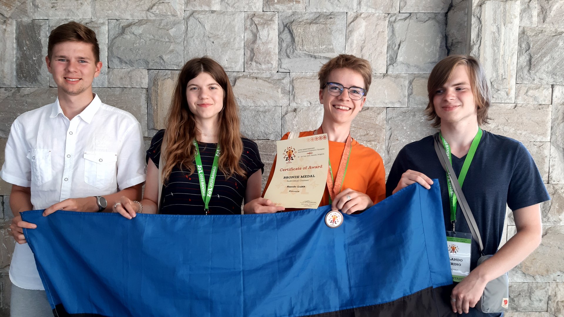 Eesti õpilased pärast 20. rahvusvahelise lingvistikaolümpiaadi lõputseremooniat.