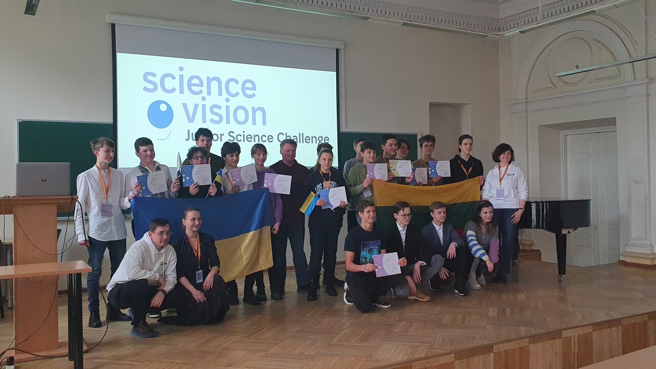„Science Vision Junior Science Challenge 2023” võistlejate ühispilt.