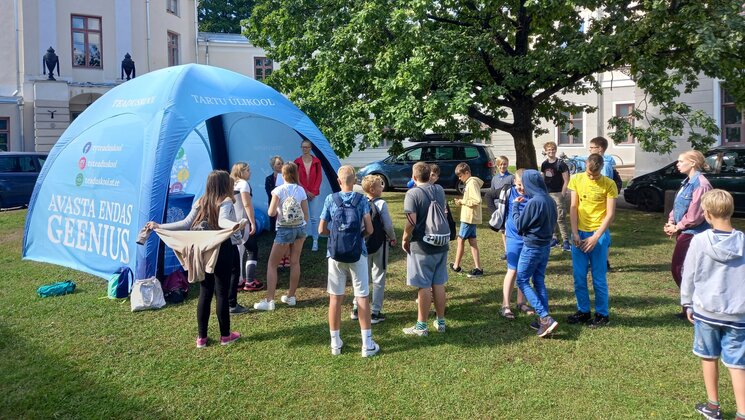 Tartu Ülikooli teaduskooli õpihuvilaager 2021. aastal.