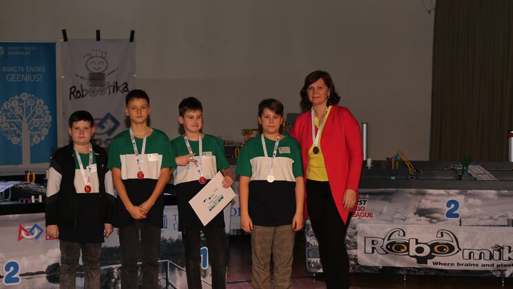 FIRST LEGO League võistluse võistkond.