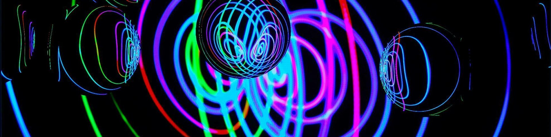 Värviliste spiraalidega optiline illustratsioon.